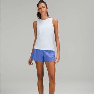 Hotty hot short in wild indigo. EUC!